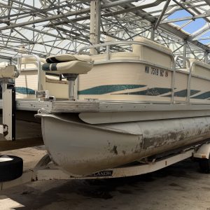 1997 Premier 210 Sunsation w/ 40hp Honda Engine